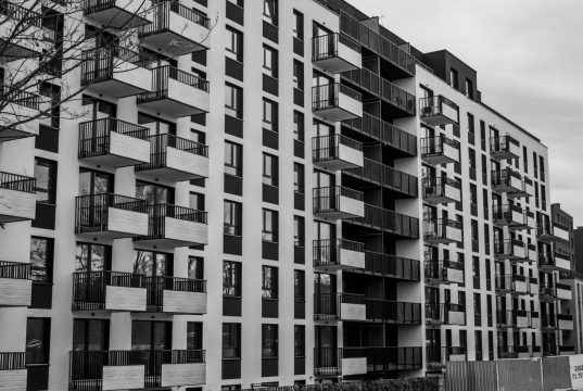 Wycena mieszkania we Wrocławiu – od czego zależy cena lokalu?